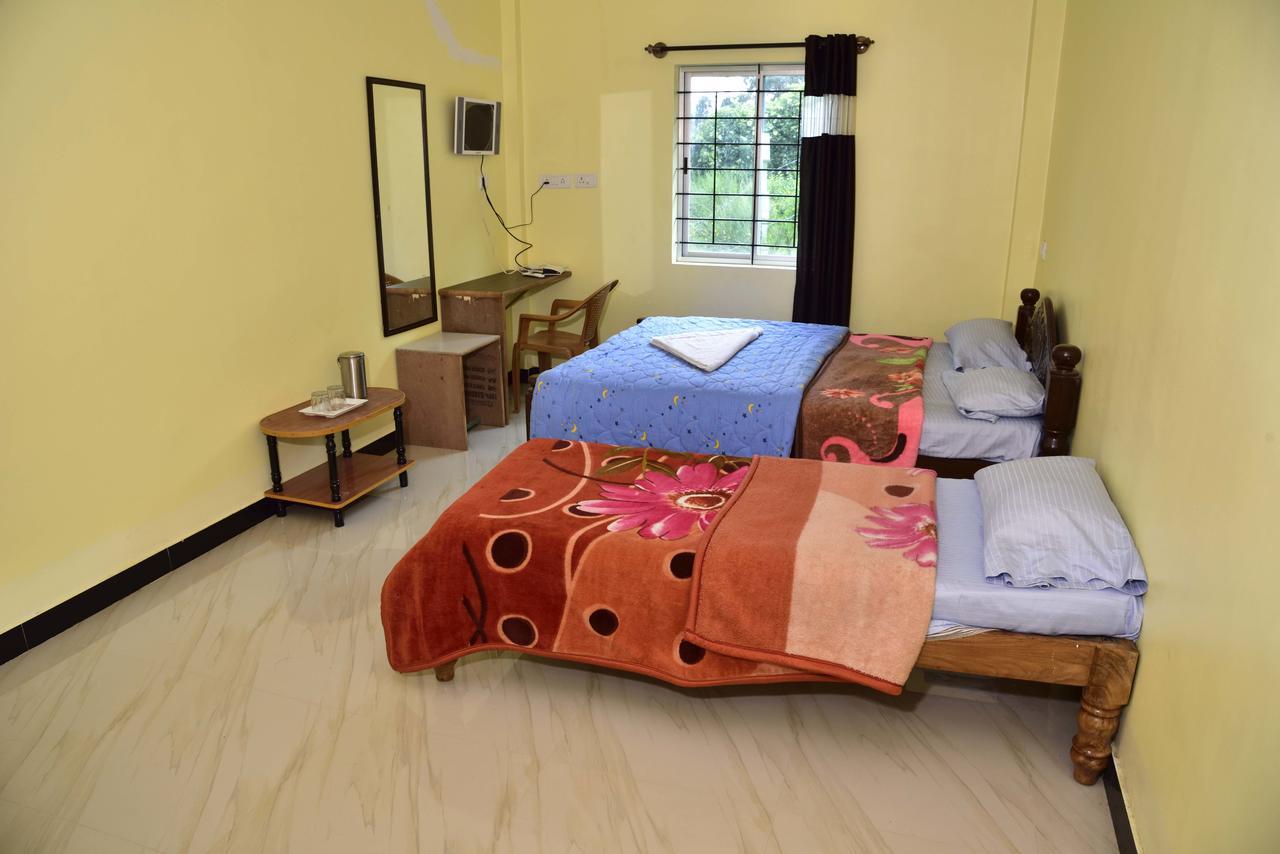 J R Mist Valley Inn Ooty Exterior foto
